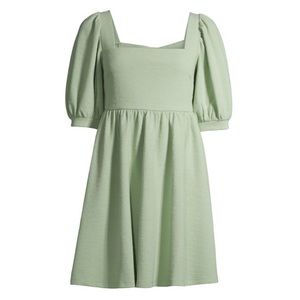 Women’s size medium, pastel green babydoll dress